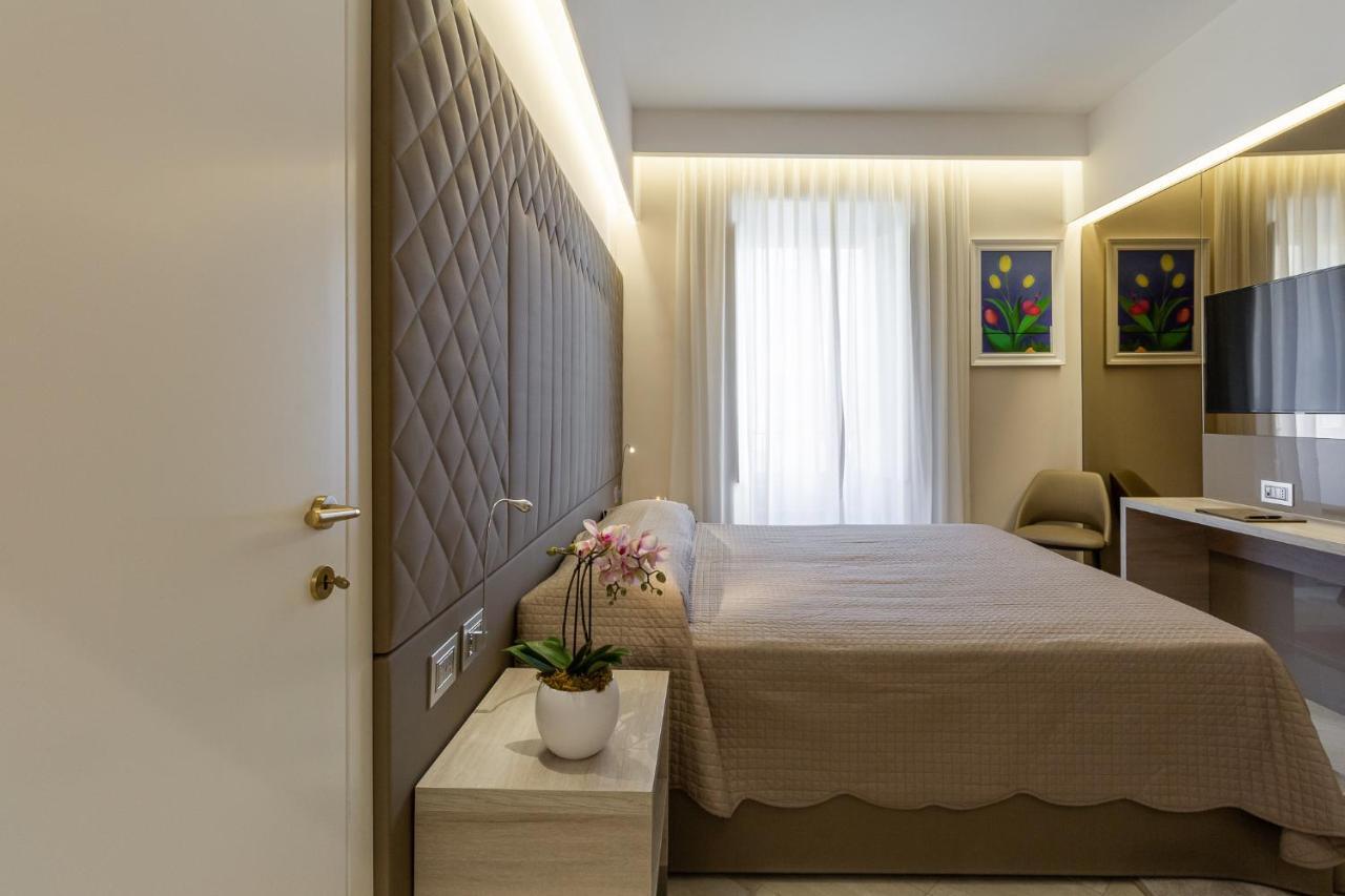 Harry'S Bar Trevi Luxury Apartments - Spagna Roma Exterior foto